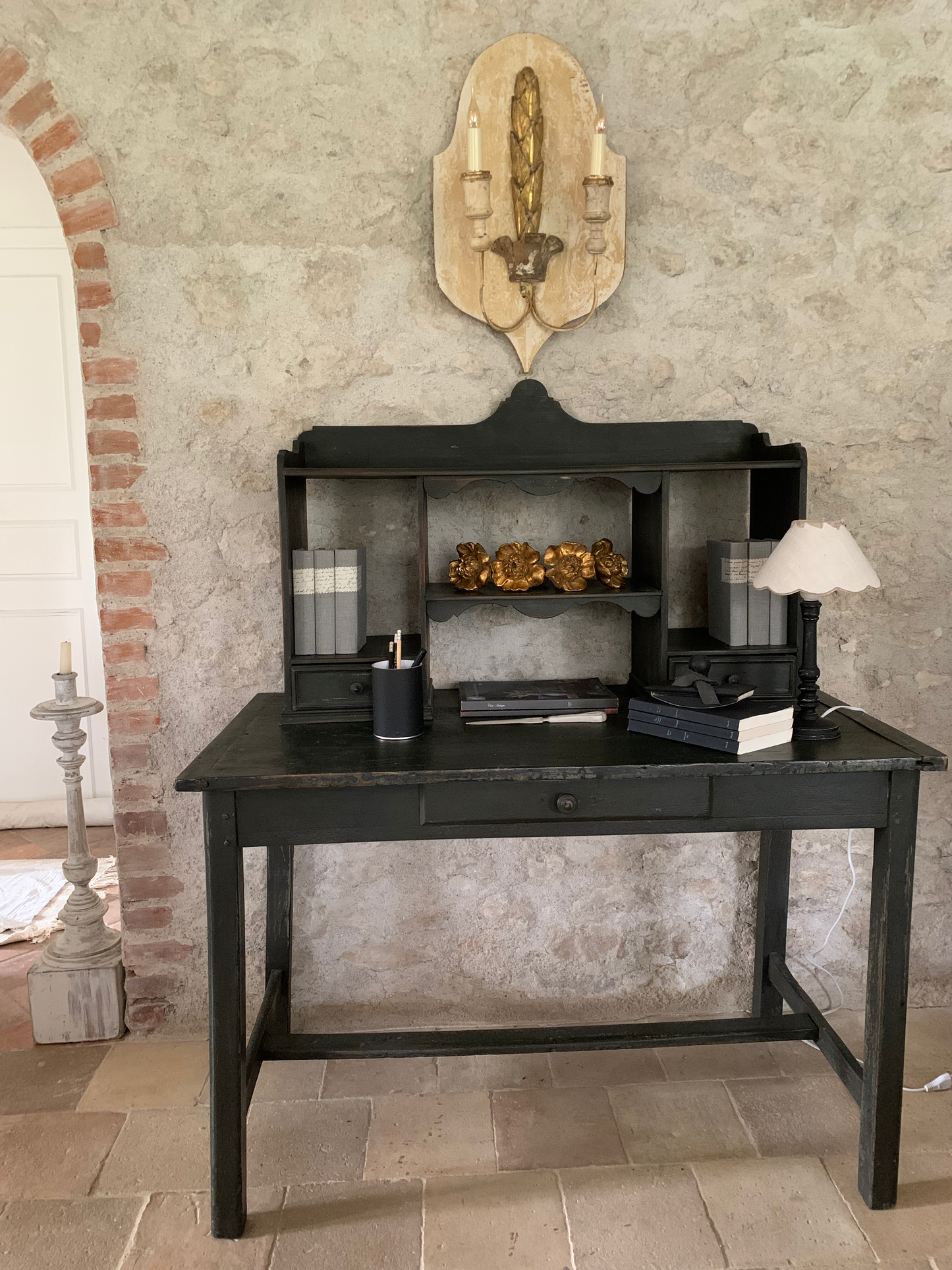 Ancien Bureau à Patine Noire